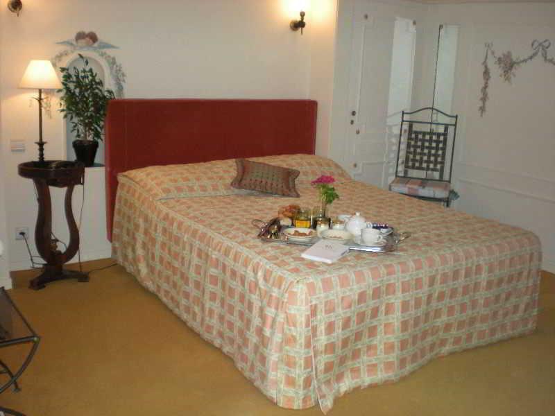 Hotel-Restaurant Ricordeau Loue Экстерьер фото